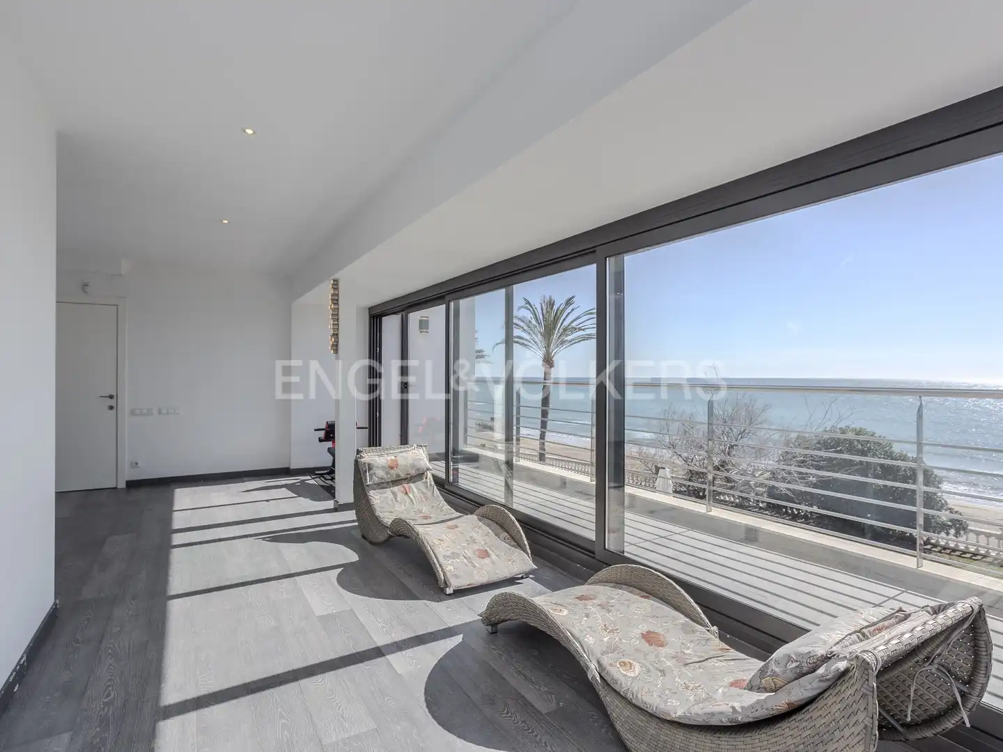 Terrace of Houses for rent in Vilanova i la Geltrú  with Air Conditioner, Heating and Private garden