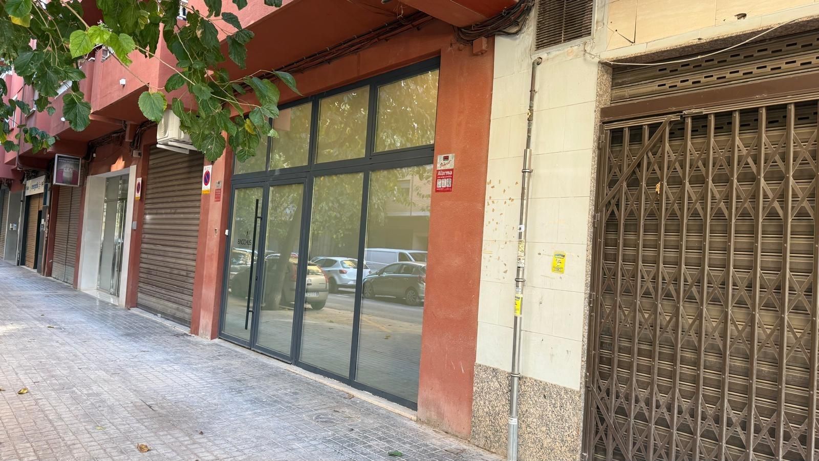 Exterior view of Premises for sale in  Valencia Capital