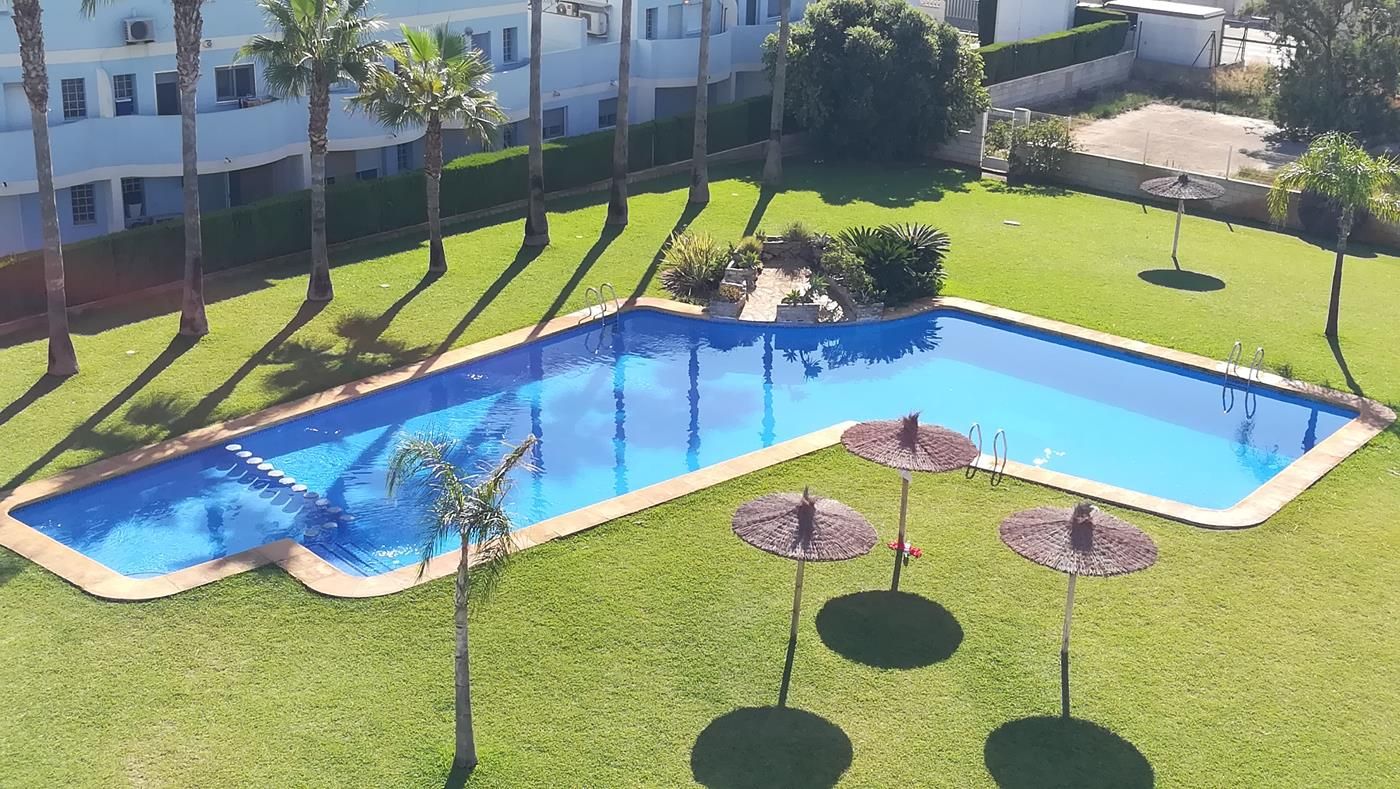 Swimming pool of Flat for sale in Oliva  with Air Conditioner, Heating and Terrace