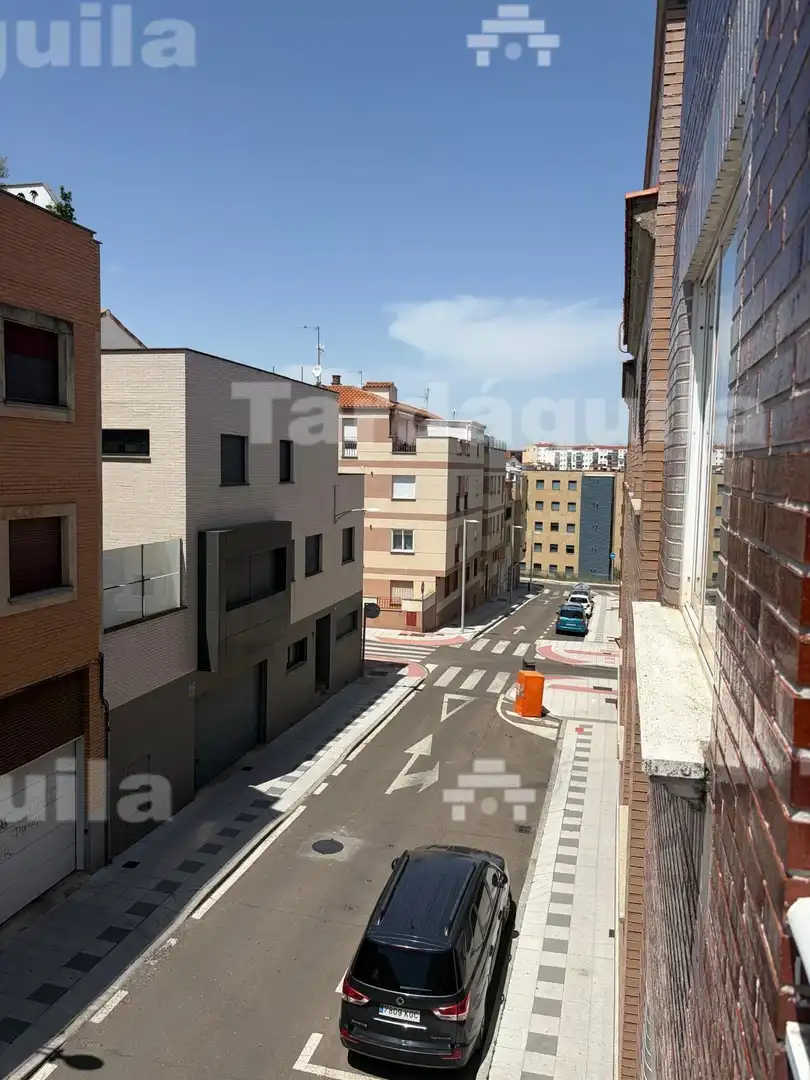 Vista exterior de Pis en venda en Salamanca amb Calefacció i Balcó