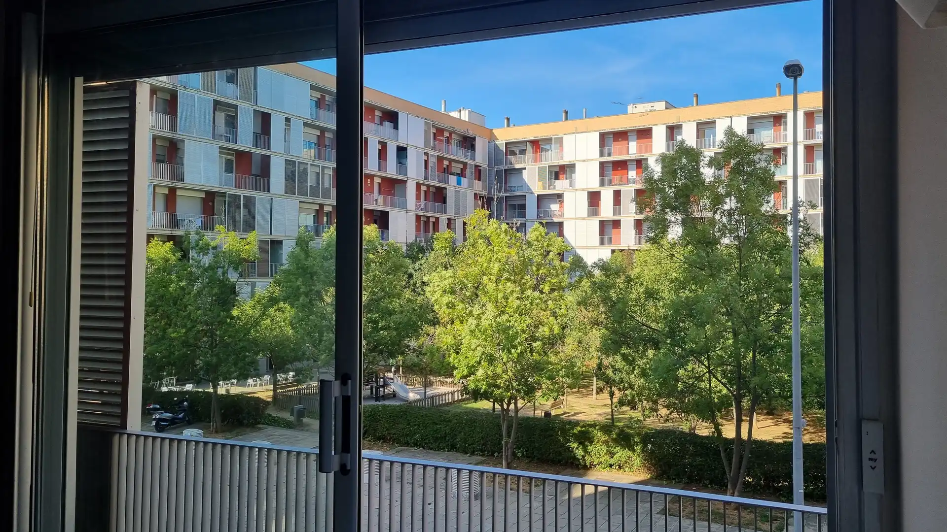 Exterior view of Apartments for rent in Girona  with Air Conditioner, Furnished and Oven
