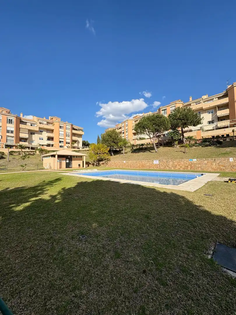 Piscina de Pis de lloguer en Málaga amb Aire condicionat, Terrassa i Piscina comunitària