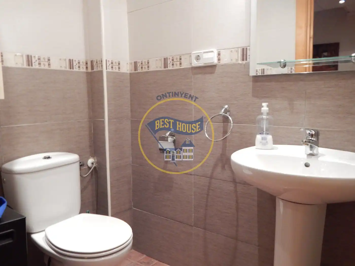 Bathroom of Houses for sale in Muro de Alcoy  with Air Conditioner, Heating and Terrace