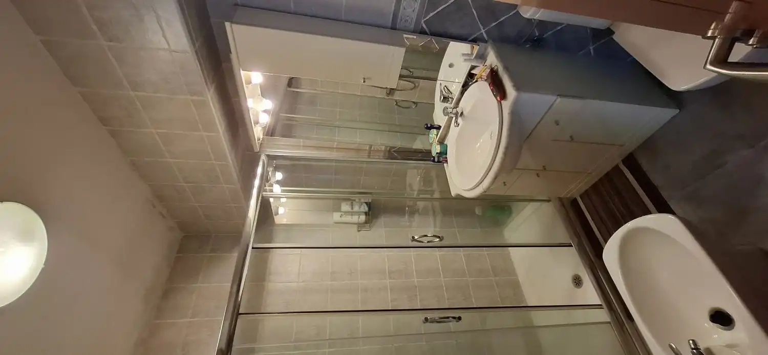 Bathroom of Flat for rent in A Coruña Capital 