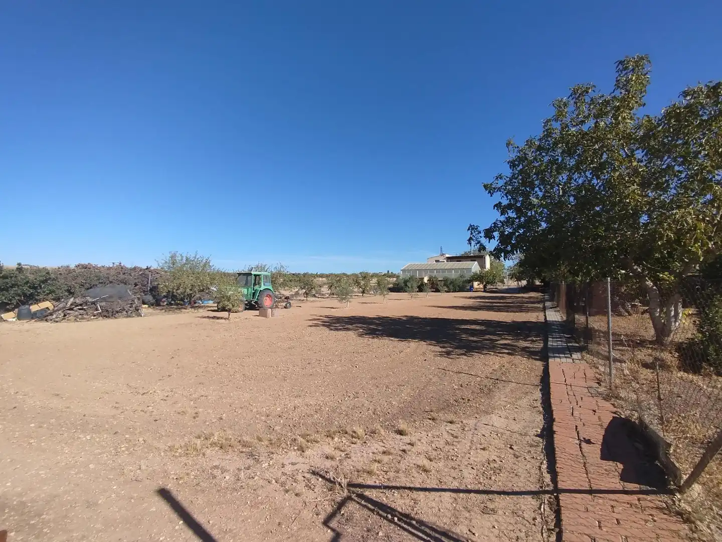 Casa o chalet en venta en La Roda con Jardín privado, Terraza y Piscina