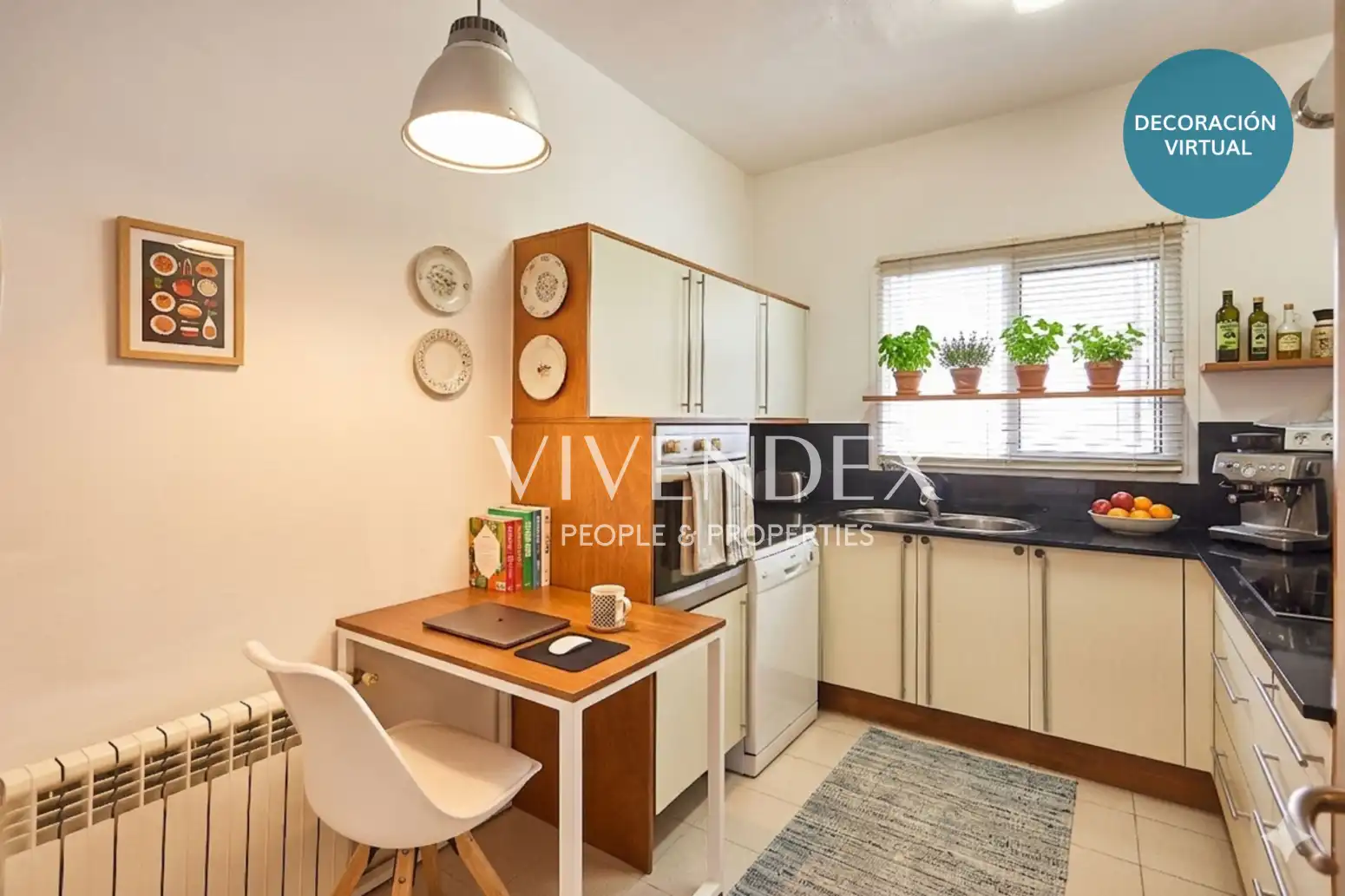Exterior view of Flat for sale in Barcelona  with Heating, Parquet flooring and Balcony