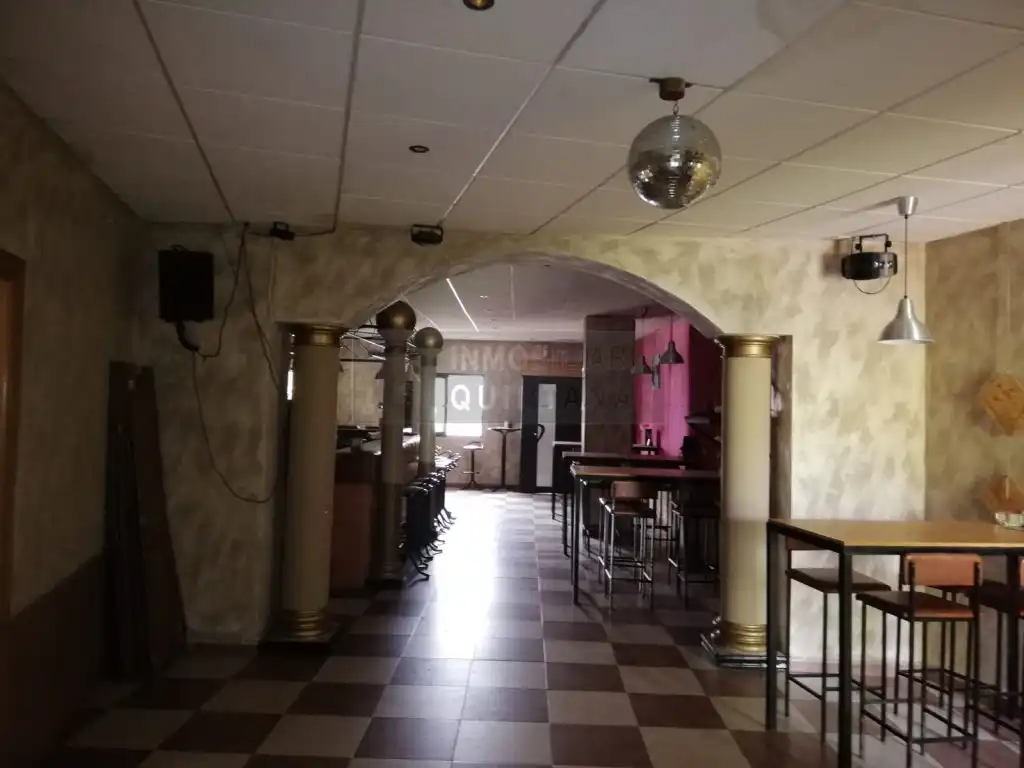Local comercial en venda a Villamayor de Santiago, imagen 2
