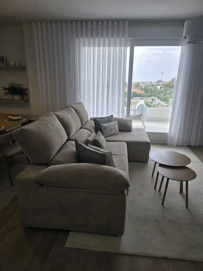 Living room of Apartments for rent in Nueva Andalucía