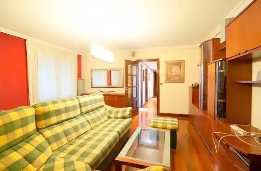 Living room of Flat for sale in Bilbao   with Heating, Terrace and Furnished