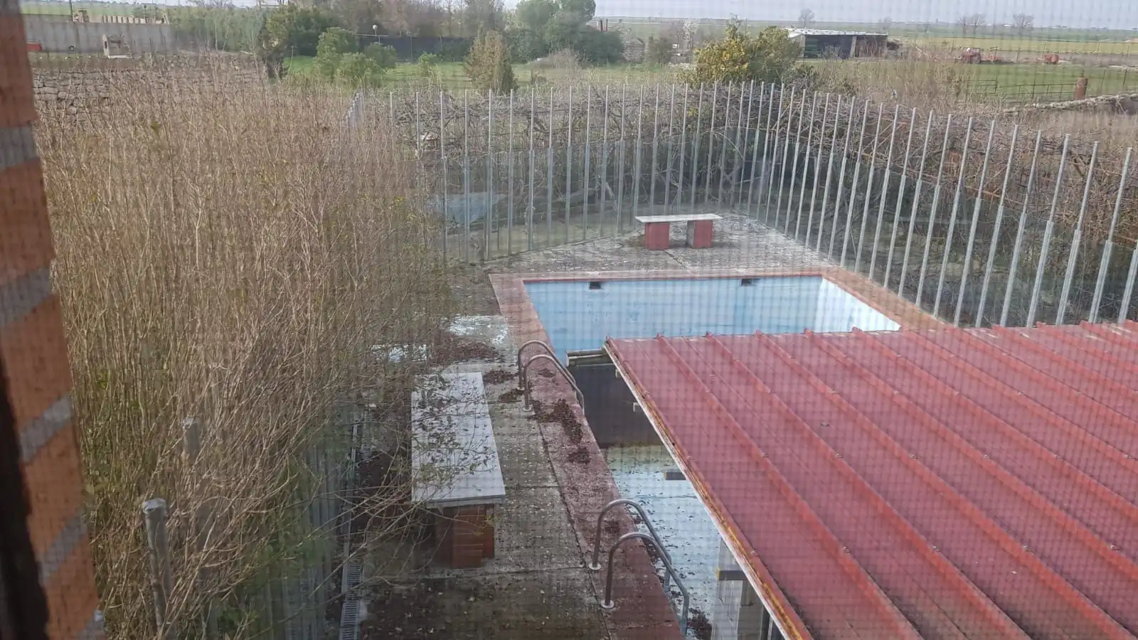 Schwimmbecken von Country house zum Verkauf in Palencia mit Privatgarten, Terrasse und Abstellraum