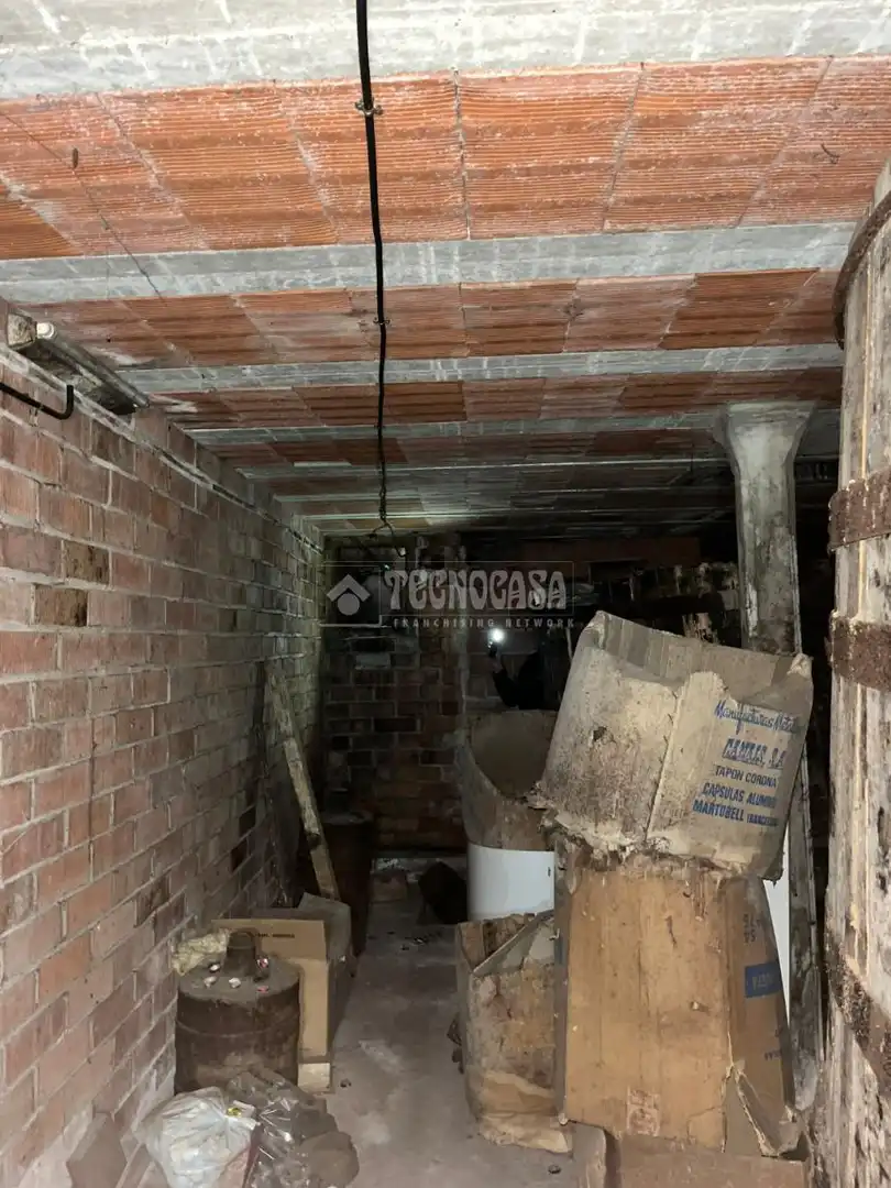 Local en venta en Badalona