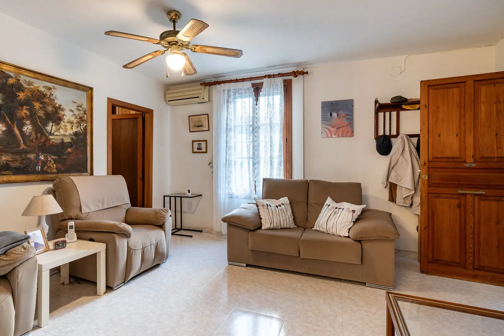 Sala d'estar de Casa o xalet en venda en  Palma de Mallorca amb Aire condicionat, Terrassa i Balcó