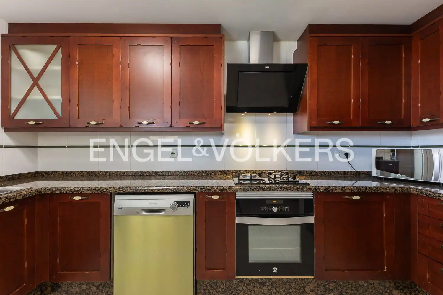 Cocina de Piso en venta en Bétera con Aire acondicionado, Calefacción y Jardín privado