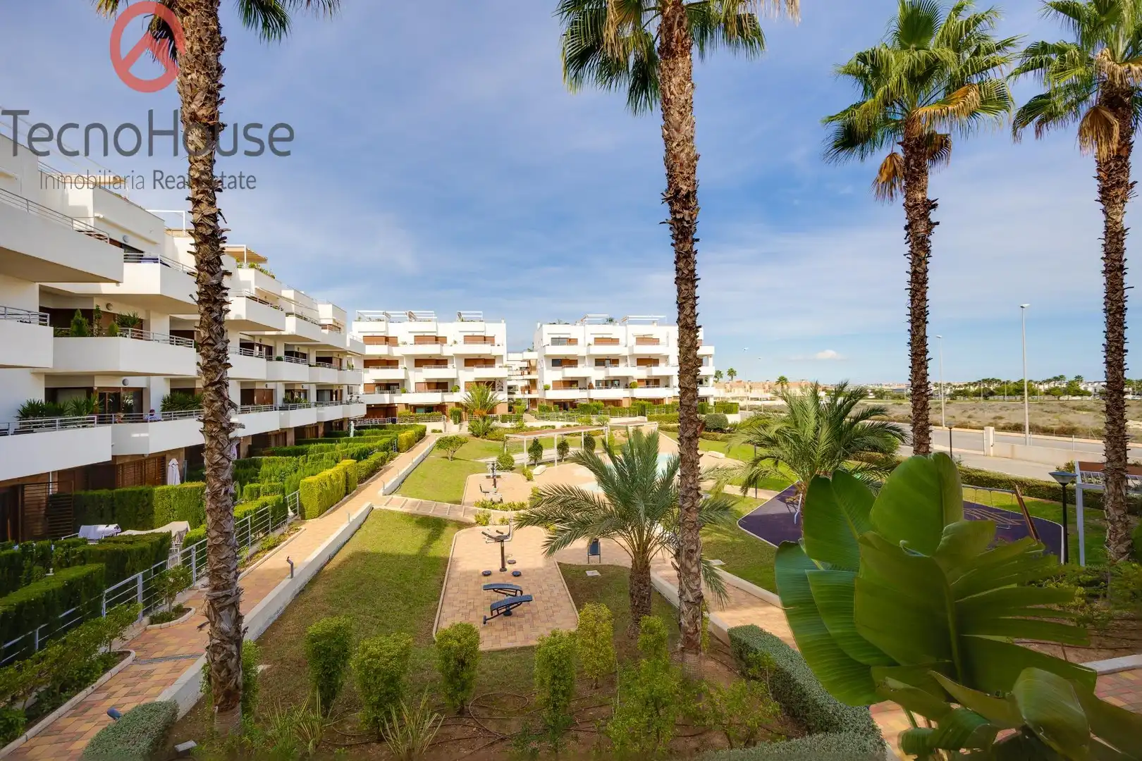 Vista exterior de Apartament en venda en Orihuela amb Aire condicionat, Calefacció i Jardí privat