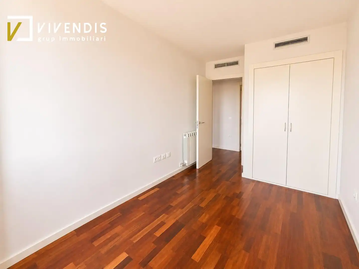 Schlafzimmer von Wohnung zum Verkauf in Lleida mit Klimaanlage, Heizung und Privatgarten