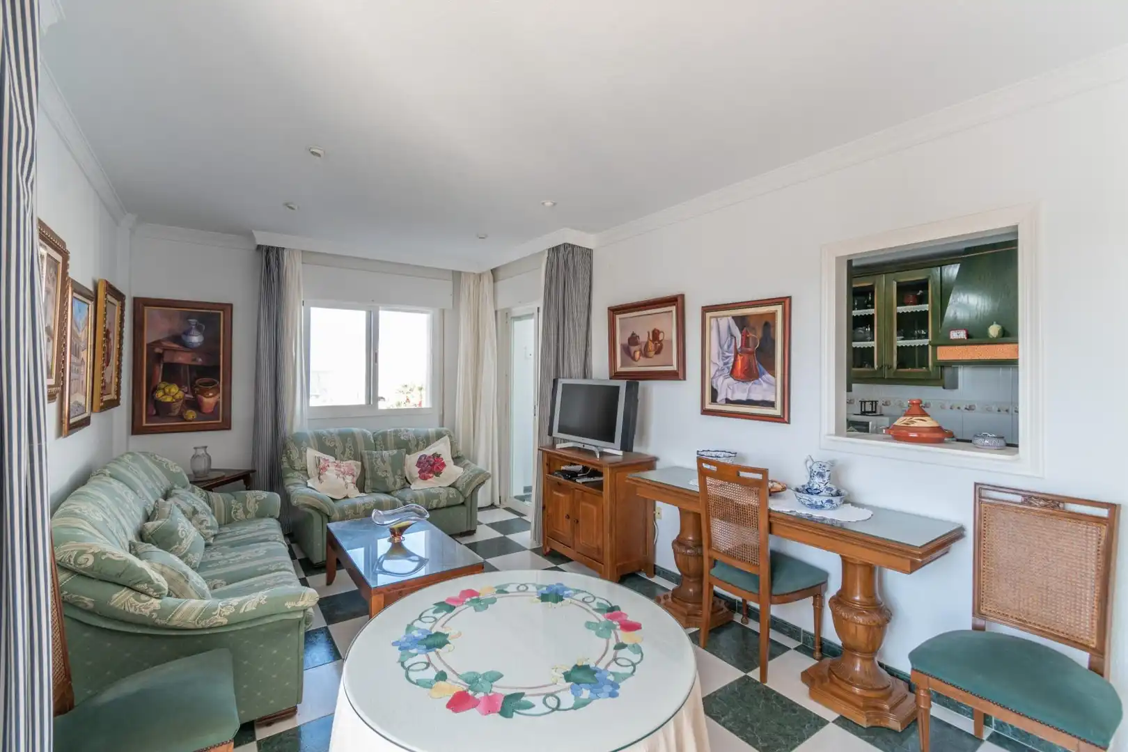 Living room of Flat for sale in Salobreña  with Private garden, Terrace and Furnished