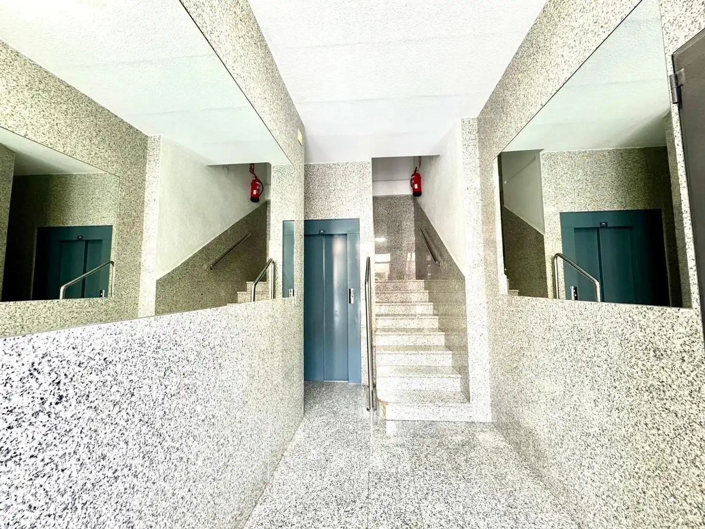 Flat for sale in Murcia  with Air Conditioner