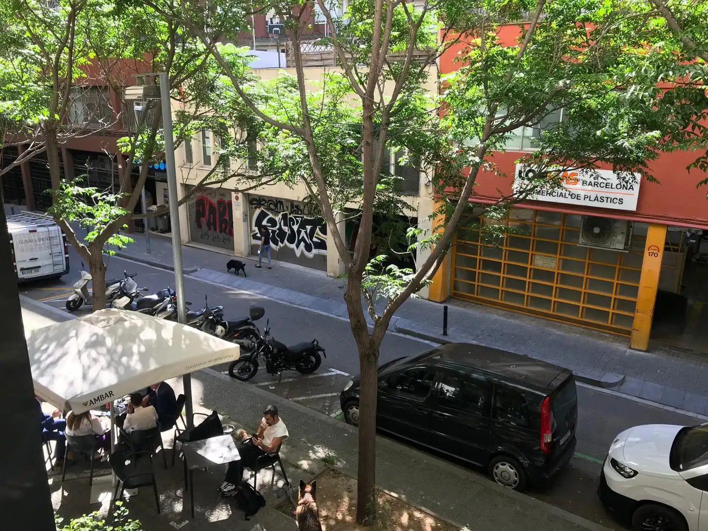 Außenansicht von Wohnung zum Verkauf in Barcelona mit Klimaanlage, Möbliert und Ofen