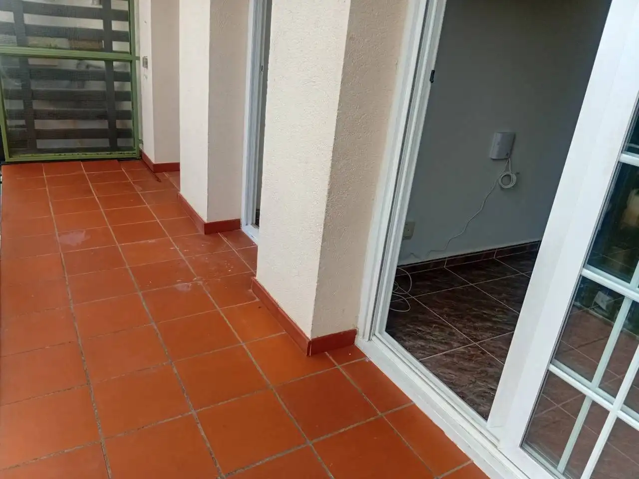 Balcony of Flat for rent in Nord-est