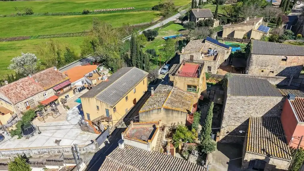 Vista exterior de Casa o chalet en venta en Vilaür con Jardín privado, Terraza y Piscina