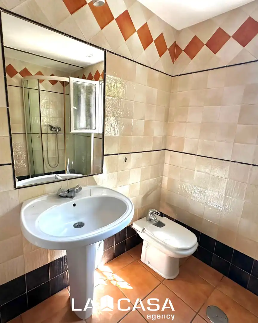 Bathroom of Detached homes for sale in El Ronquillo