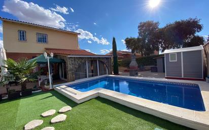 Swimming pool of House or chalet for sale in Pioz  with Swimming Pool