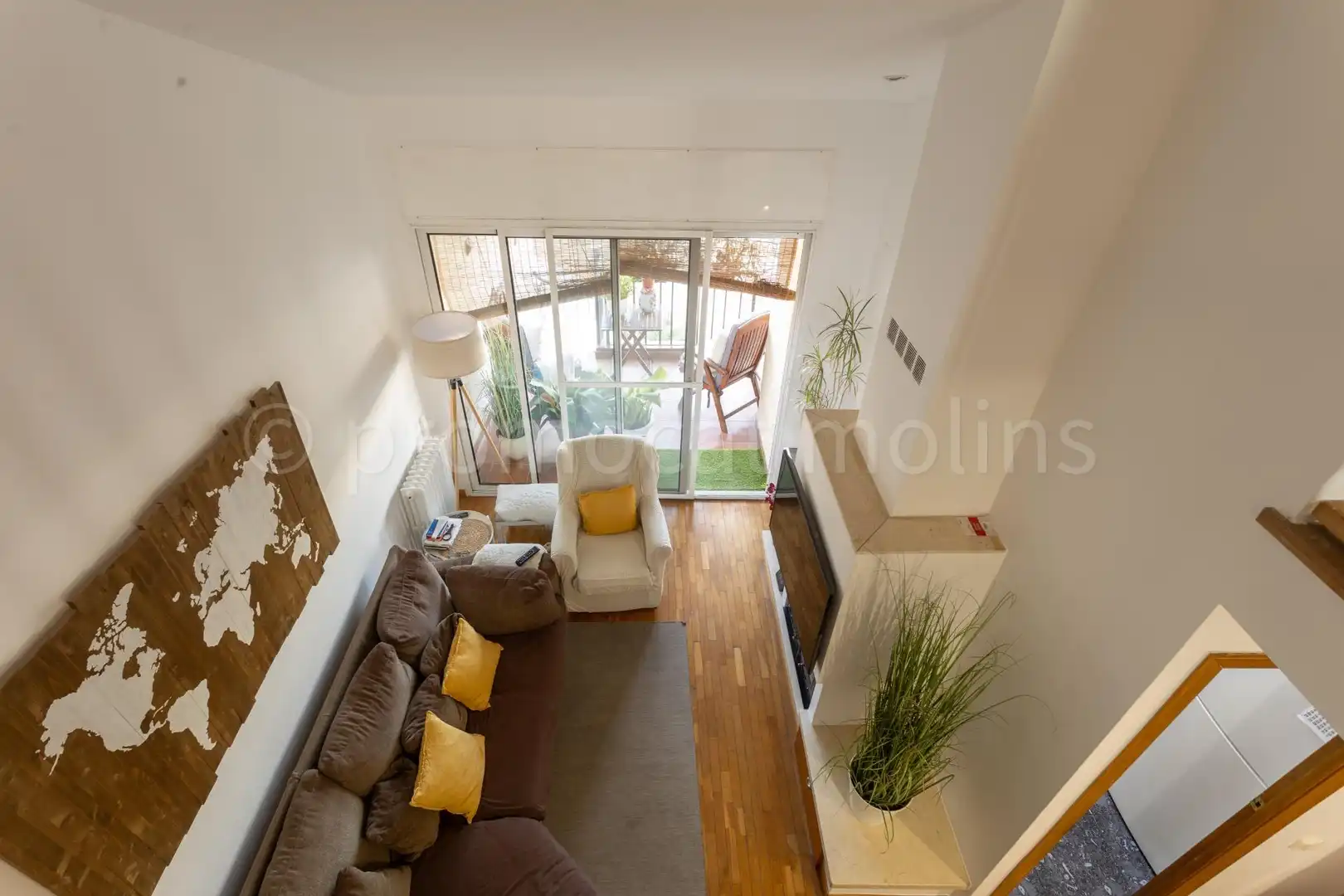 Sala de estar de Casa o chalet en venta en Molins de Rei con Aire acondicionado, Calefacción y Jardín privado