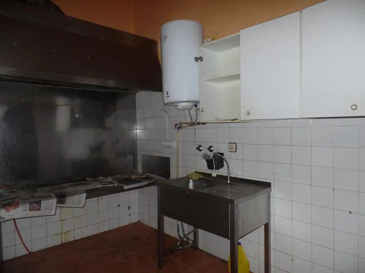 Local comercial en alquiler en Calle Juan Madrazo 10 24002 Leon, imagen 4