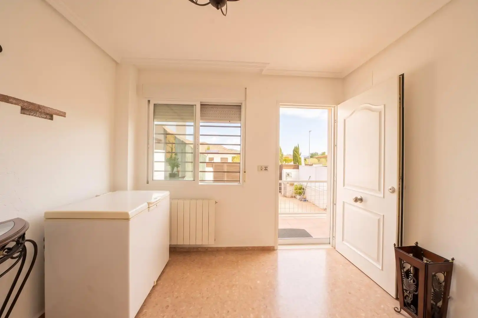 Casa adosada en venda en Aspe amb Piscina comunitària