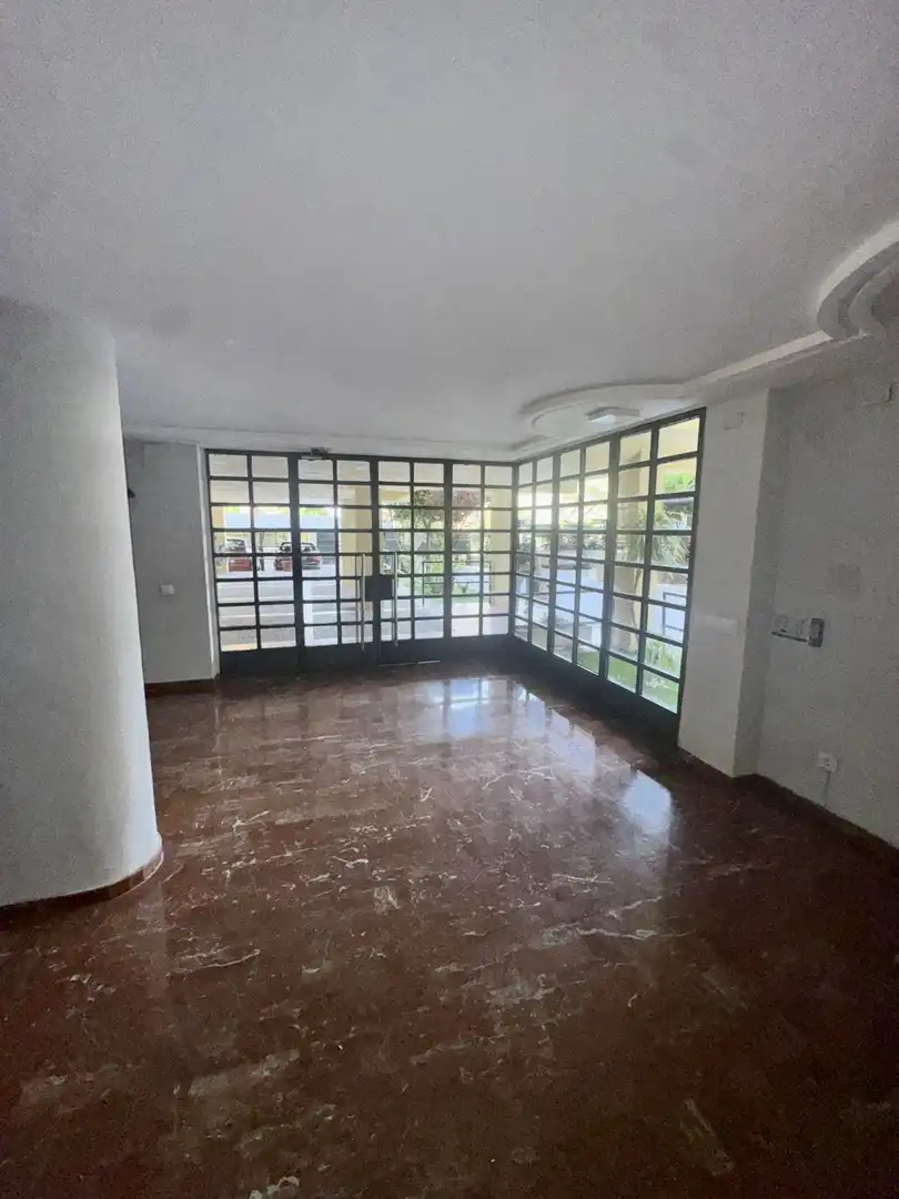 Vista exterior de Piso en venta en Tomares con Aire acondicionado, Calefacción y Terraza