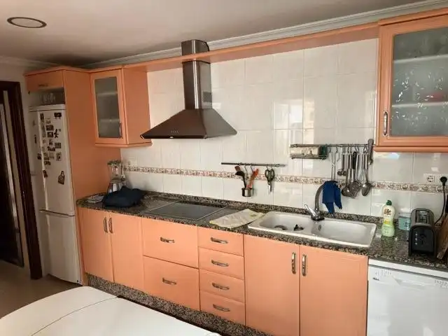 Cuina de Pis en venda en Cádiz amb Calefacció i Moblat