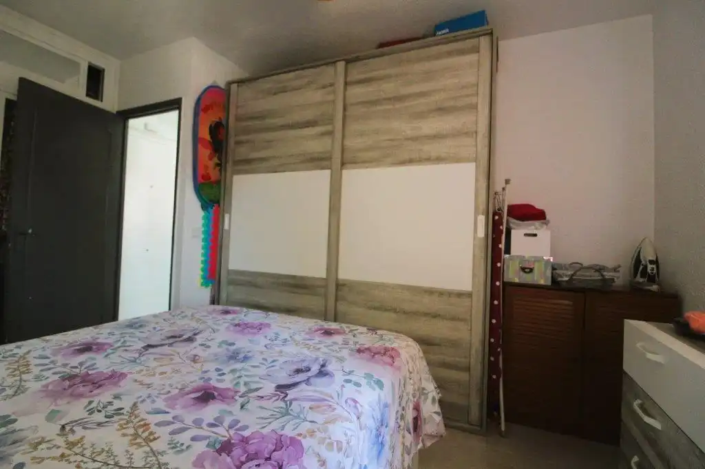 Habitación de Apartamento en venta en Benalmádena con Aire acondicionado, Terraza y Amueblado