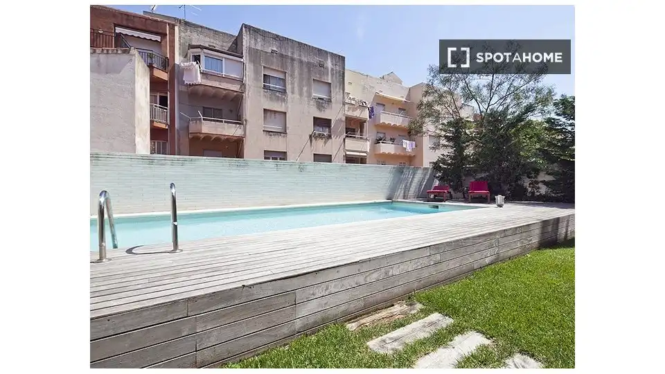 Piscina de Apartamento para compartir en Barcelona con Aire acondicionado, Calefacción y Terraza