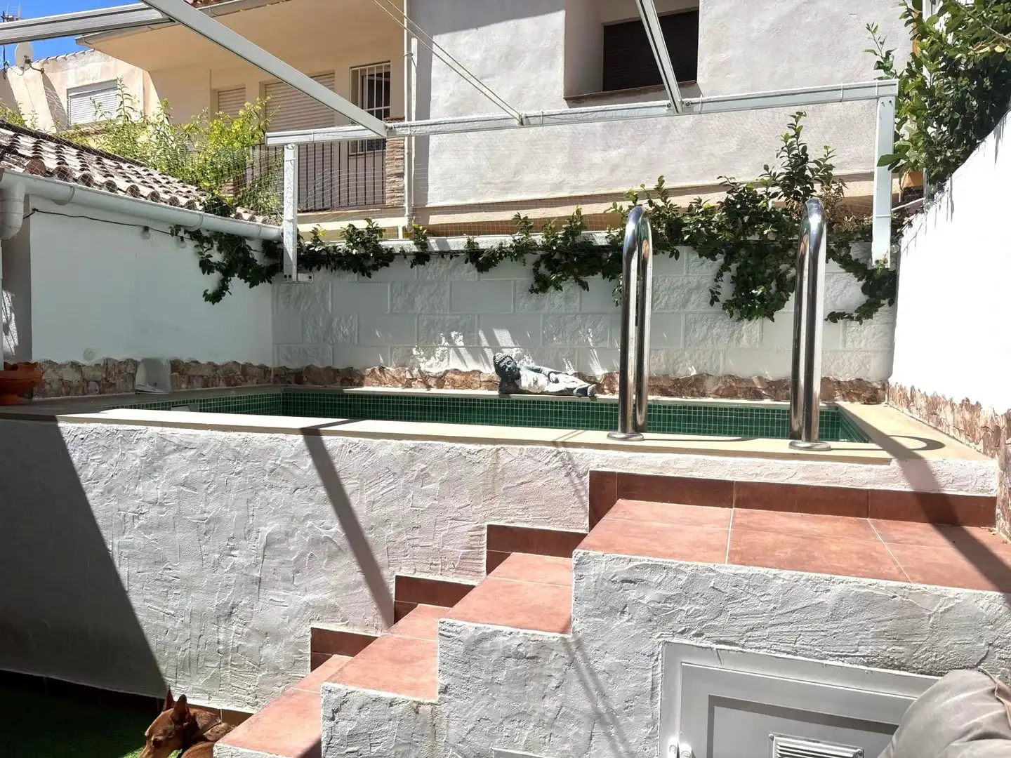 Piscina de Casa adosada en venta en Marbella con Piscina comunitaria