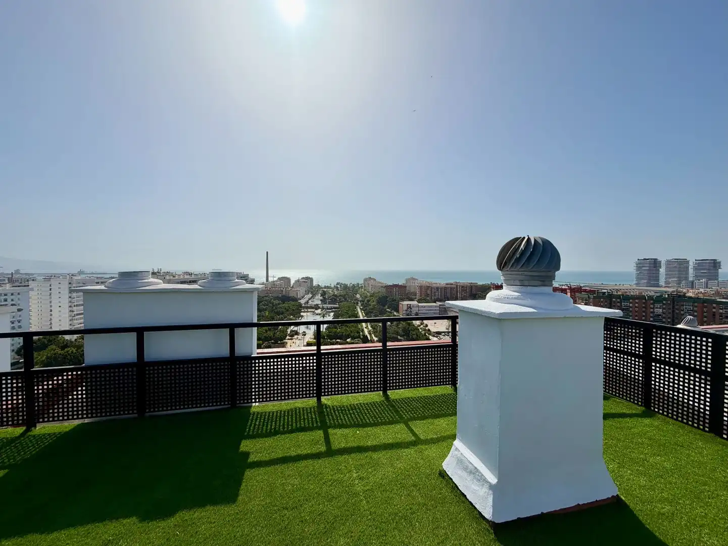Terraza de Ático en venta en Málaga con Aire acondicionado, Calefacción y Jardín privado