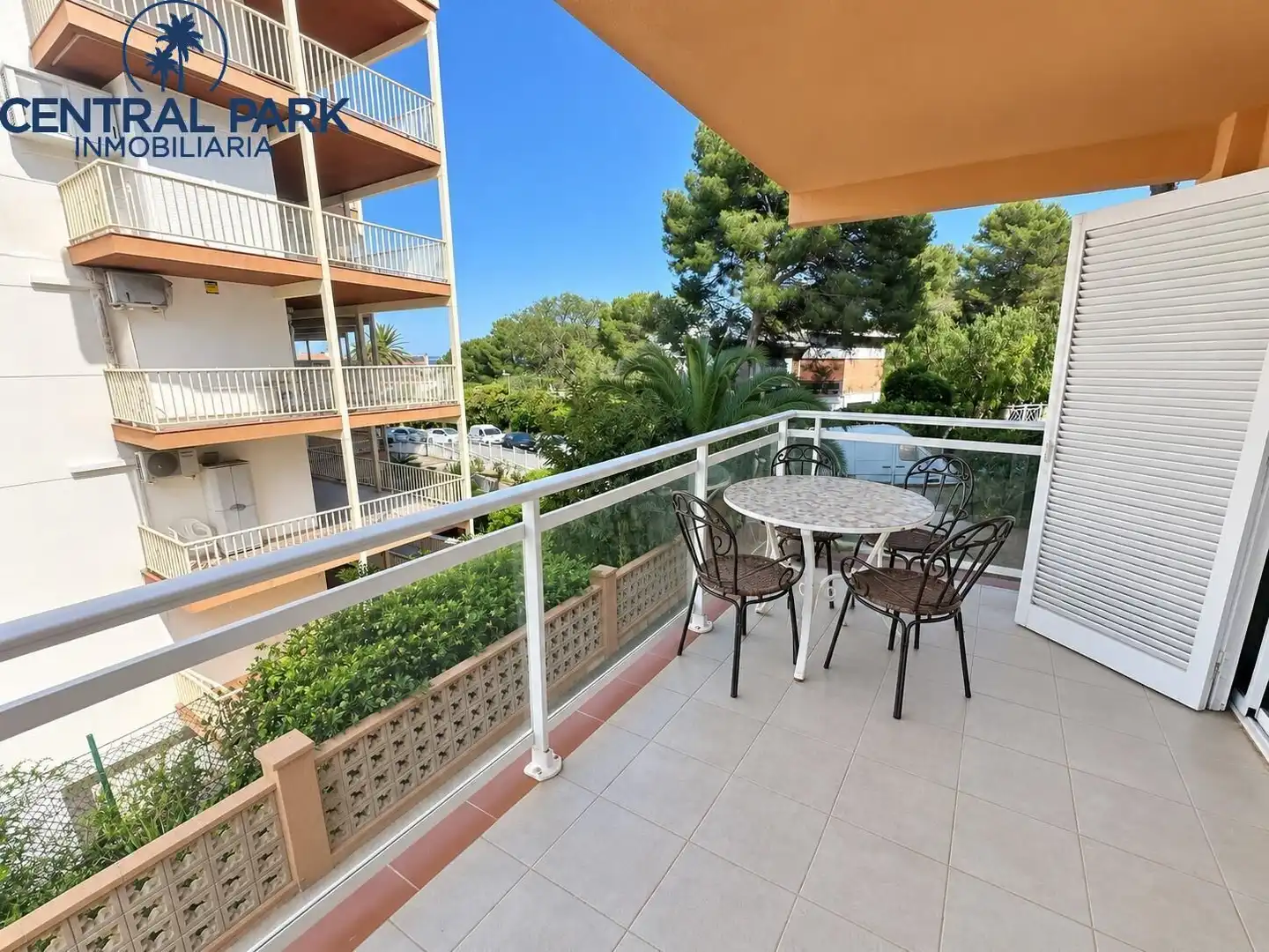 Apartament amb ascensor en venda a Calle CELLA LA 3