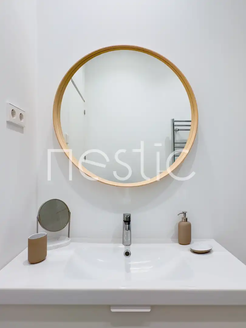 Baño de Apartamento de alquiler en Madrid con Aire acondicionado, Calefacción y Amueblado