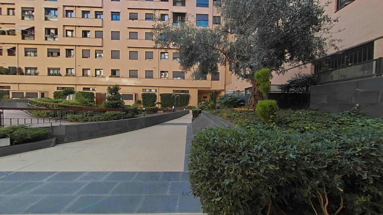 Vista exterior de Pis en venda en  Madrid Capital amb Traster, Piscina i Forn