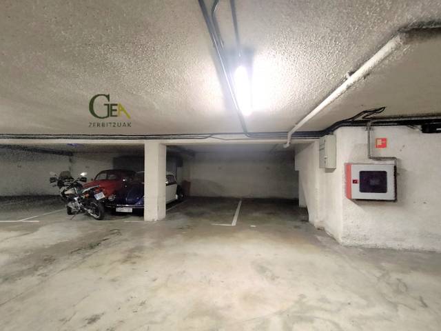 Local comercial en Venta en Zizurkil