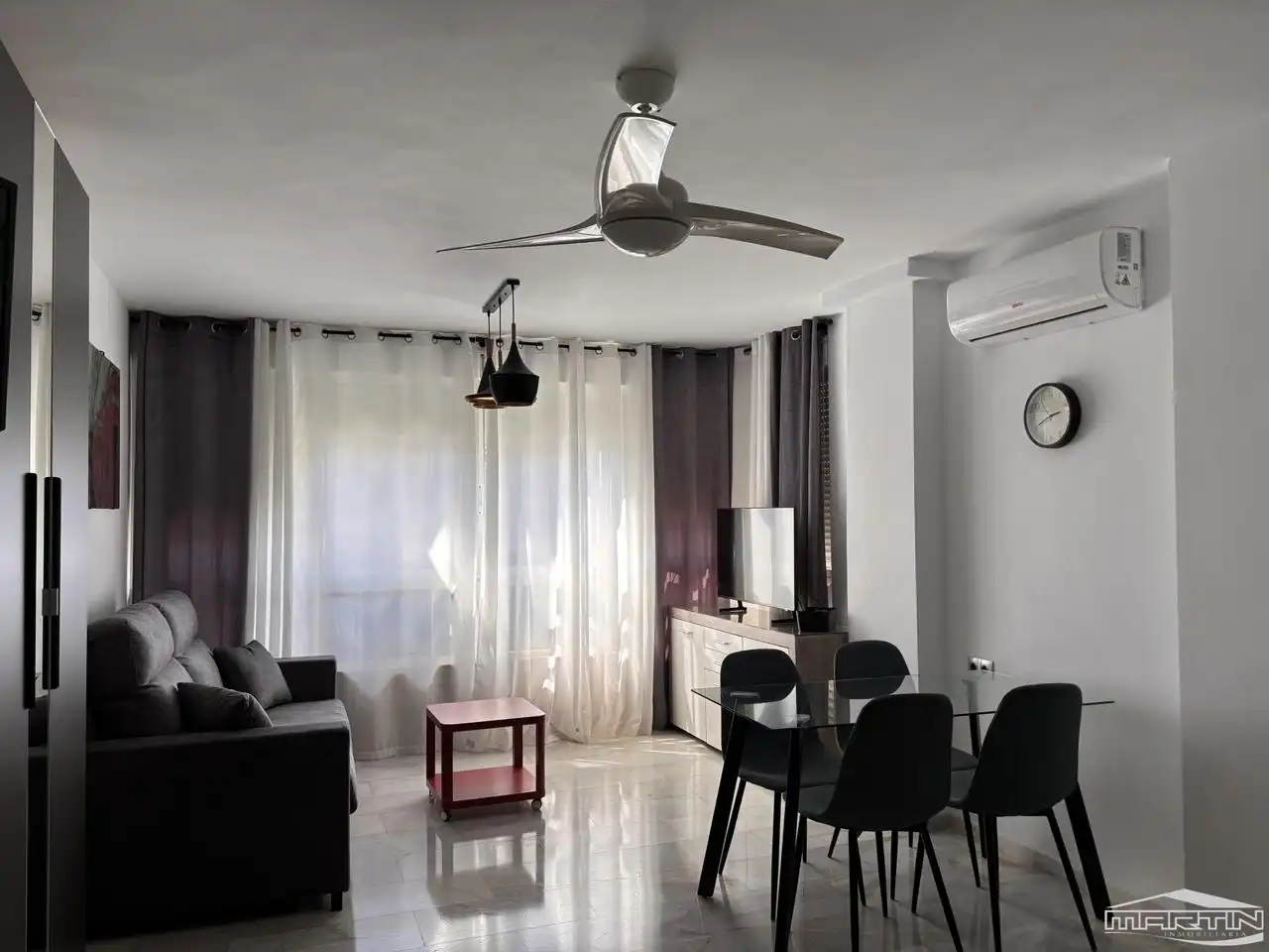 Sala de estar de Estudio de alquiler en Torrox con Aire acondicionado, Trastero y Piscina
