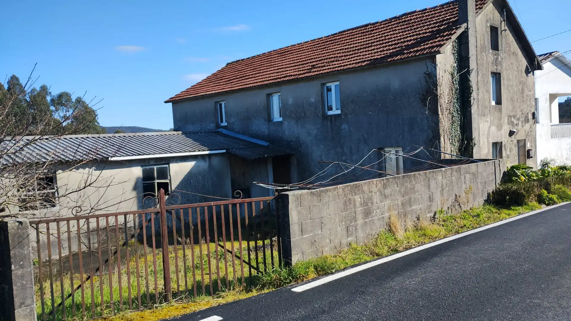 Exterior view of Houses for sale in Vilarmaior  with Private garden