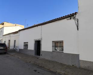 Vista exterior de Casa o xalet en venda en Zafra amb Jardí privat
