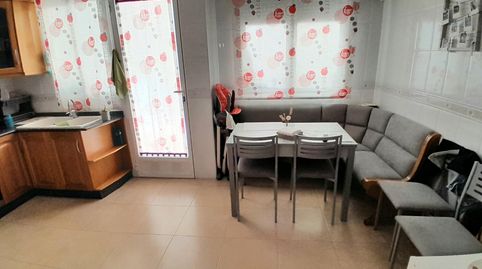 Foto 2 de Casa adosada en venta en Yecla, Murcia
