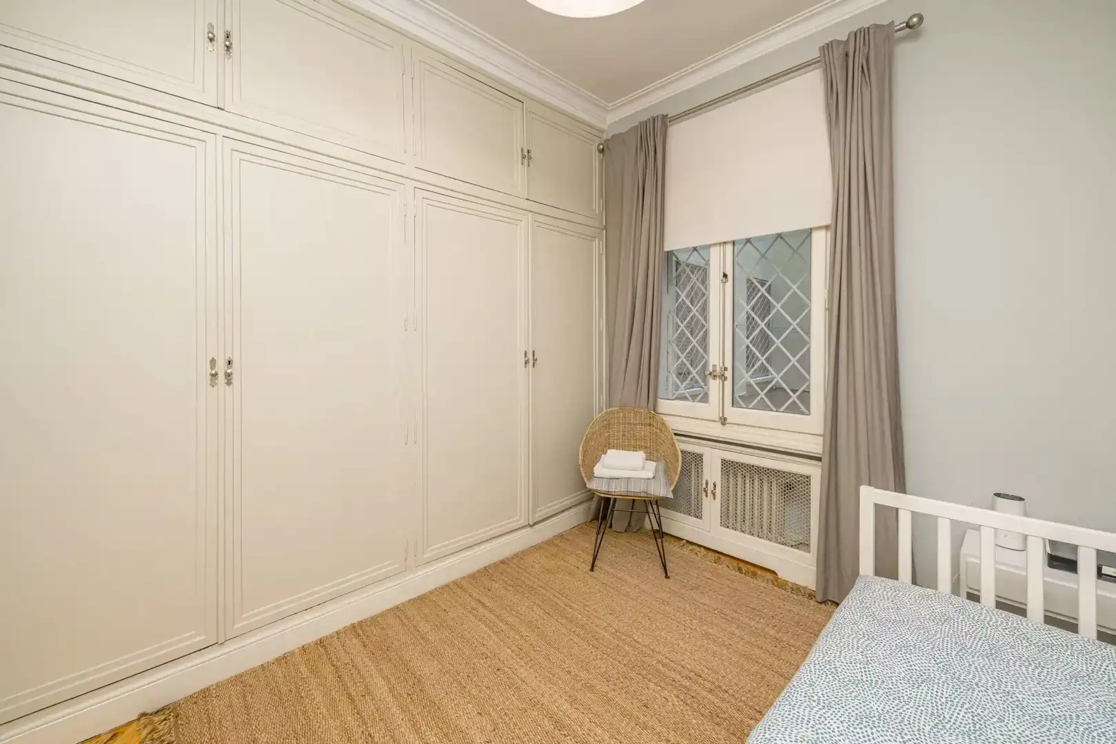 Bedroom of Flat for rent in Madrid  with Air Conditioner, Heating and Terrace