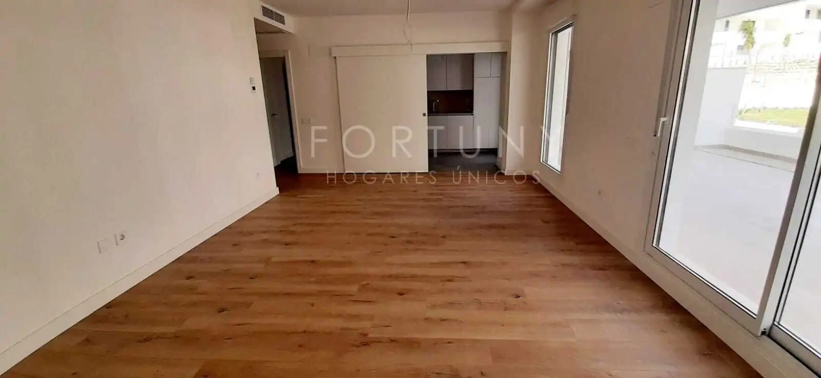 Ground floor for sale in Málaga  with Air Conditioner, Terrace and Storage room