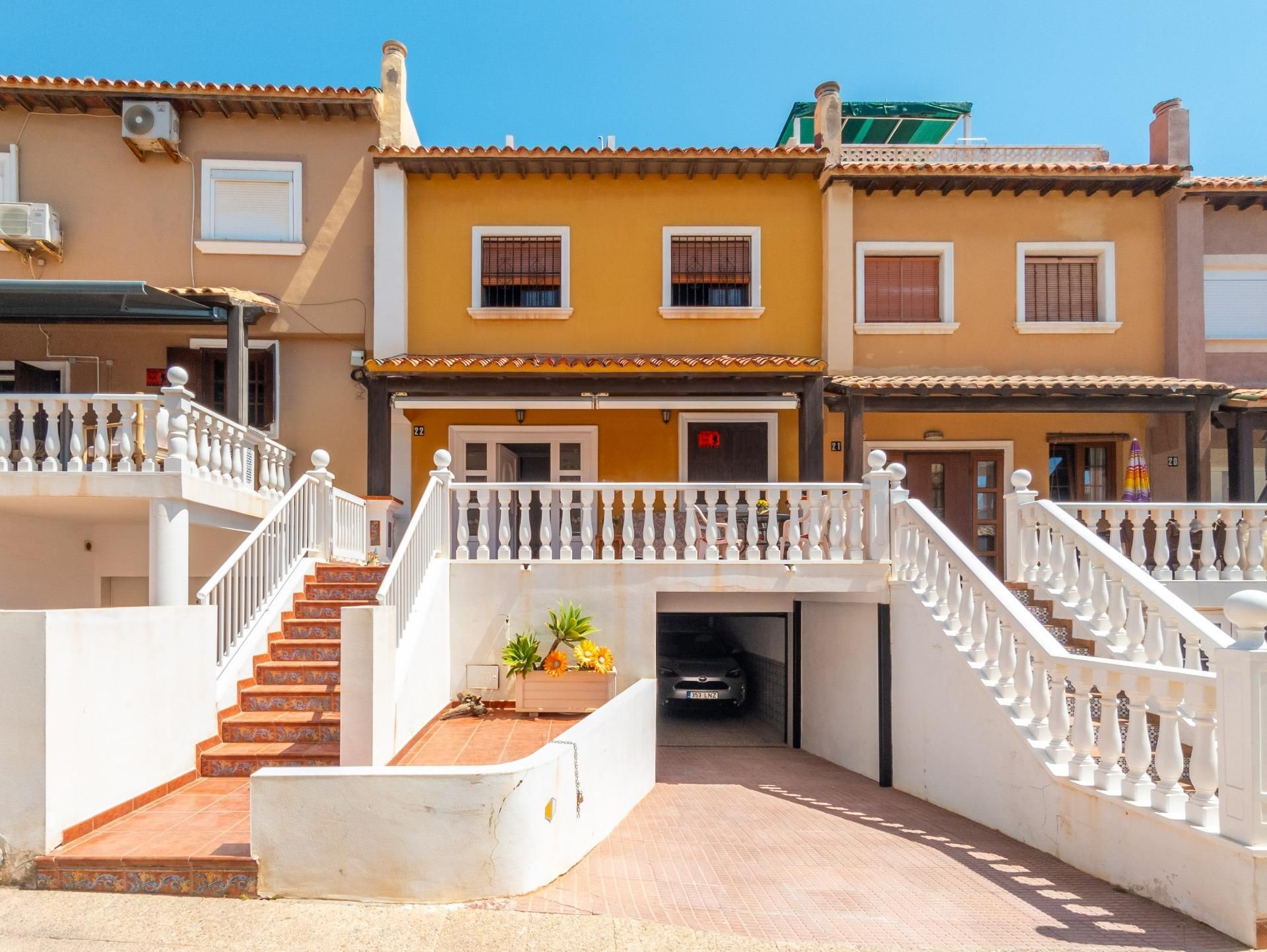 Exterior view of Single-family semi-detached for sale in Torrevieja