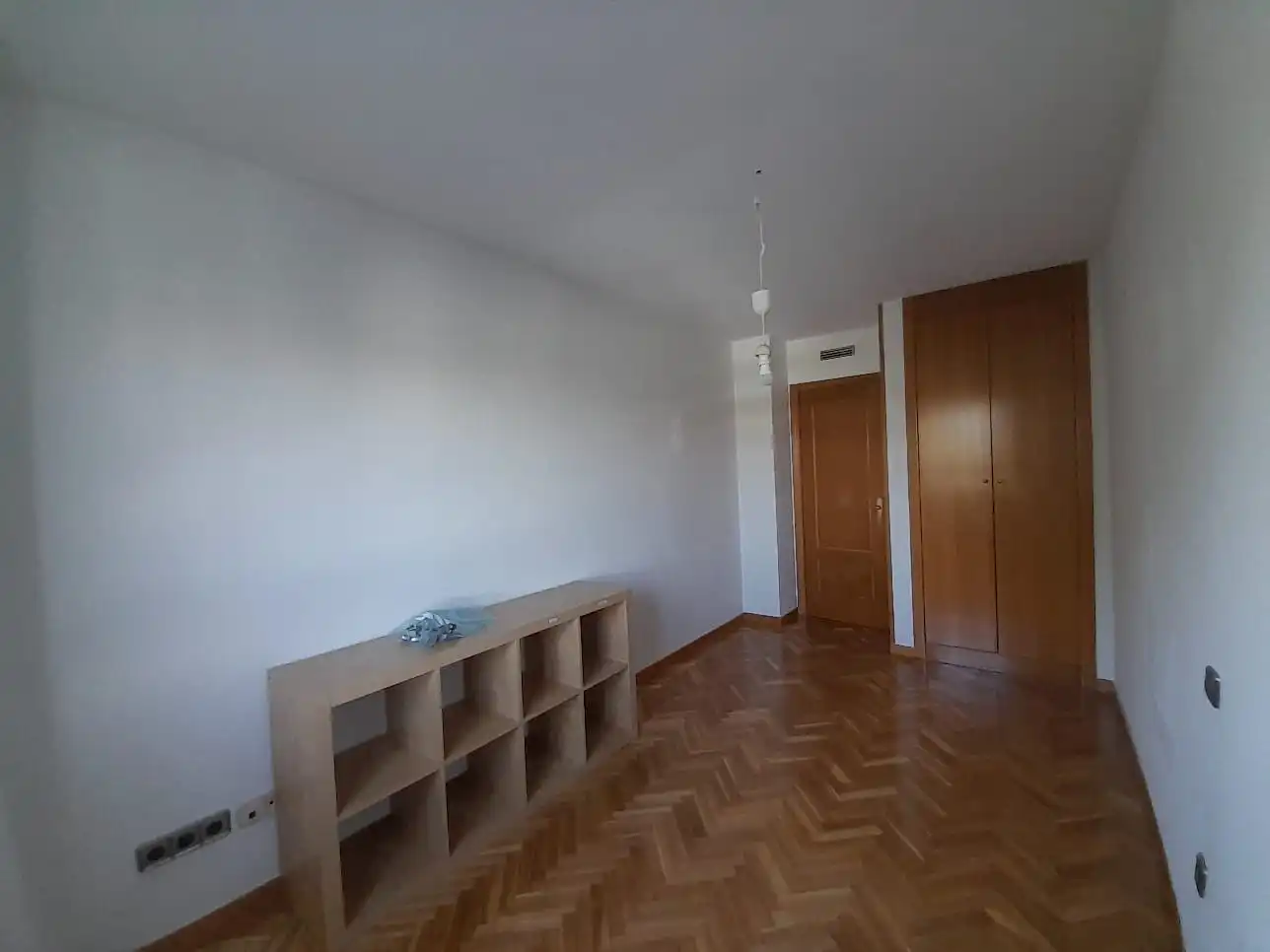 Bedroom of Flat for sale in Madrid  with Air Conditioner, Heating and Parquet flooring