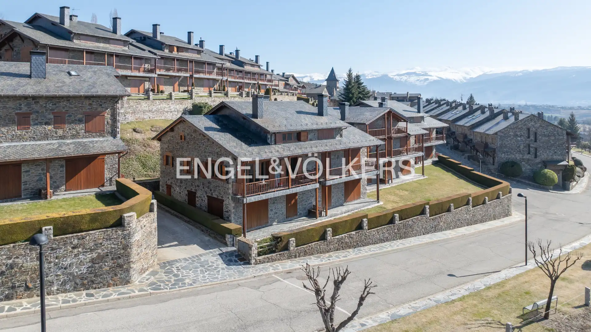 Vista exterior de Dúplex en venta en Ger con Calefacción, Parquet y Terraza