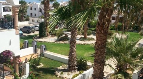Apartamento dúplex con piscina comunitaria, en la provincia de Alicante, en la ciudad de Orihuela Costa. 2 habitaciones | 87 m² |, imatge 2