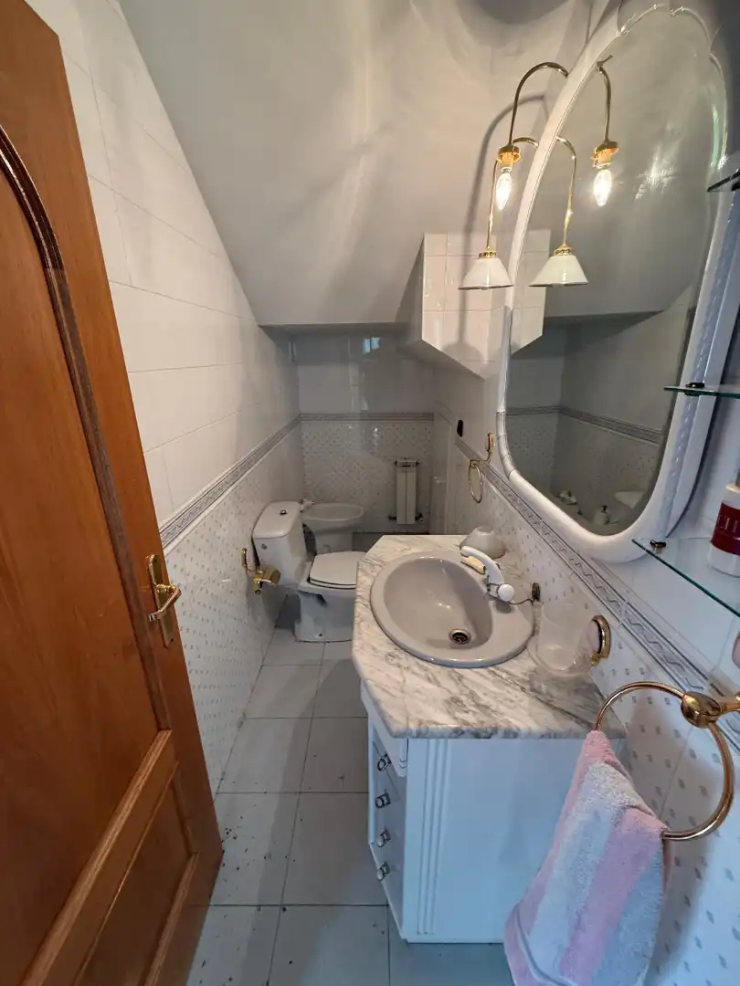 Baño de Casa o chalet en venta en La Torre con Calefacción y Piscina